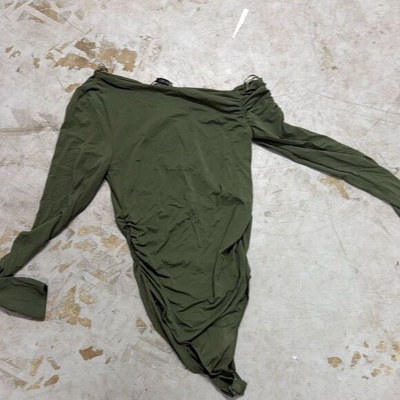 Olive Green Asymmetrical Bodysuit ZARA - NWT - Size Medium - Long Sleeve - Picture 4 of 5